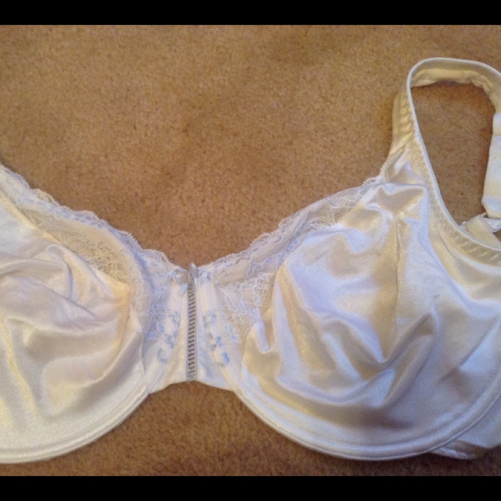 Curvation bra